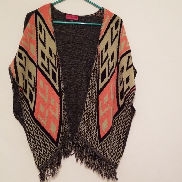 demanding Sweaters - Demanding pancho shrug